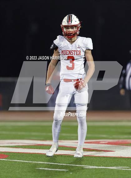 Thumbnail 3 in Muenster vs. Wink (UIL Football 2A Region 2 Area) photogallery.