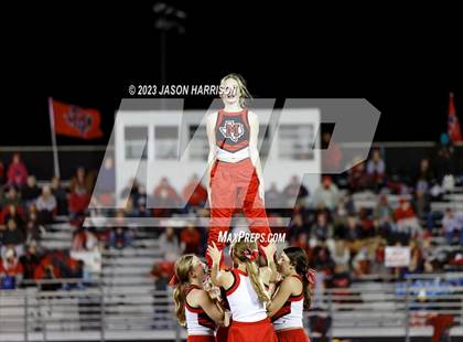 Thumbnail 3 in Muenster vs. Wink (UIL Football 2A Region 2 Area) photogallery.