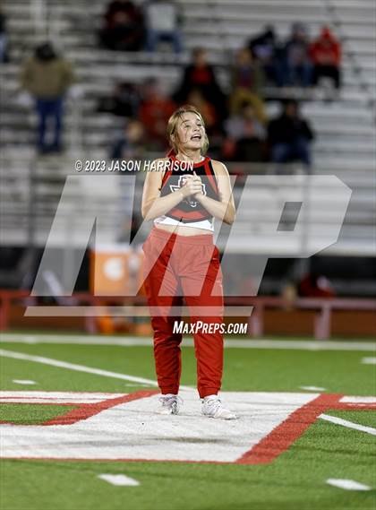 Thumbnail 1 in Muenster vs. Wink (UIL Football 2A Region 2 Area) photogallery.
