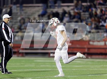Thumbnail 1 in Muenster vs. Wink (UIL Football 2A Region 2 Area) photogallery.