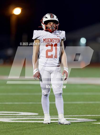Thumbnail 2 in Muenster vs. Wink (UIL Football 2A Region 2 Area) photogallery.