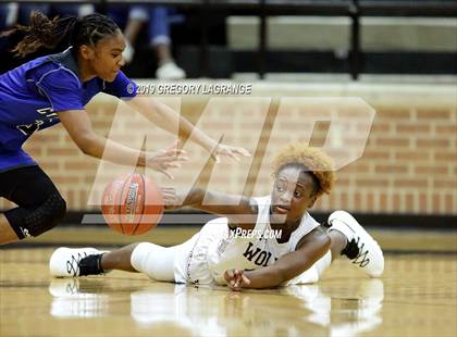 Thumbnail 3 in Cypress Creek vs Mansfield Timberview photogallery.