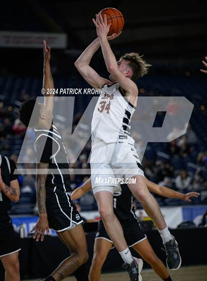 Thumbnail 3 in Skyview @ Davis (WIAA 4A Quarterfinals) photogallery.