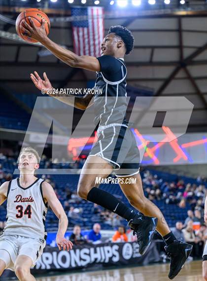 Thumbnail 2 in Skyview @ Davis (WIAA 4A Quarterfinals) photogallery.