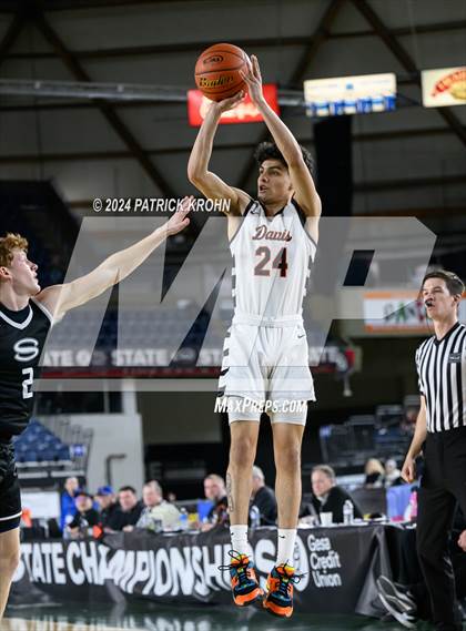 Thumbnail 2 in Skyview @ Davis (WIAA 4A Quarterfinals) photogallery.