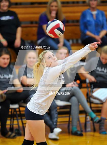 Thumbnail 3 in White Pine @ Yerington photogallery.