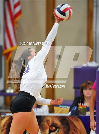 Thumbnail 1 in White Pine @ Yerington photogallery.