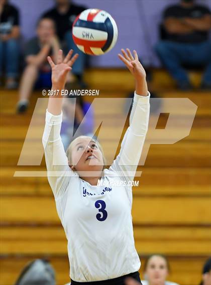 Thumbnail 3 in White Pine @ Yerington photogallery.