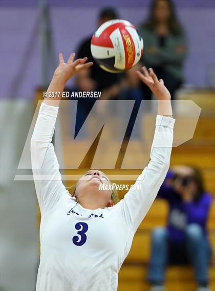 Thumbnail 1 in White Pine @ Yerington photogallery.