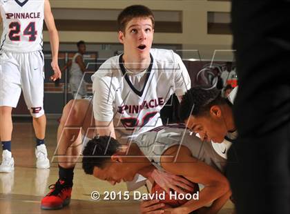 Thumbnail 2 in Dawson vs. Pinnacle (MaxPreps Holiday Classic) photogallery.