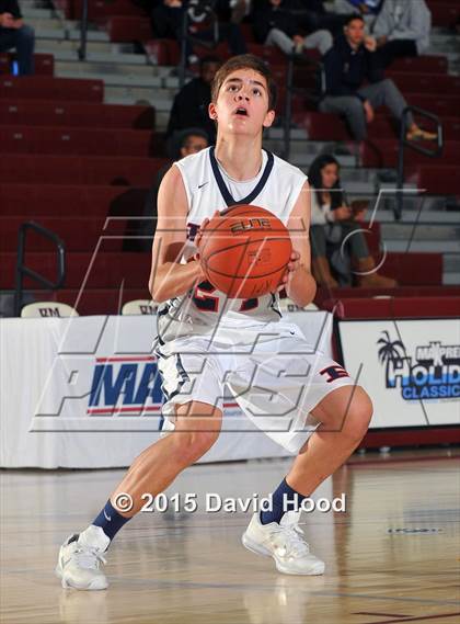 Thumbnail 3 in Dawson vs. Pinnacle (MaxPreps Holiday Classic) photogallery.