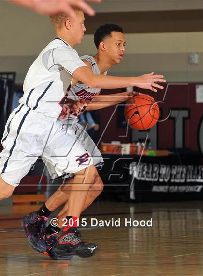 Thumbnail 2 in Dawson vs. Pinnacle (MaxPreps Holiday Classic) photogallery.