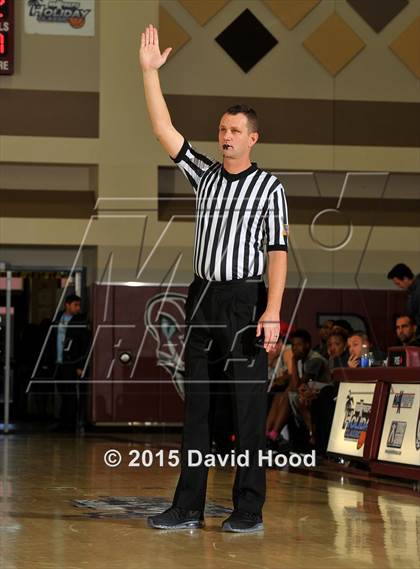 Thumbnail 2 in Dawson vs. Pinnacle (MaxPreps Holiday Classic) photogallery.