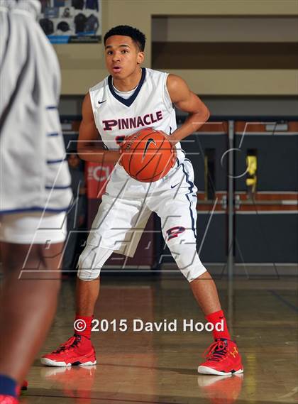 Thumbnail 2 in Dawson vs. Pinnacle (MaxPreps Holiday Classic) photogallery.