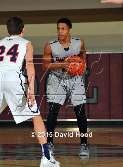 Thumbnail 2 in Dawson vs. Pinnacle (MaxPreps Holiday Classic) photogallery.