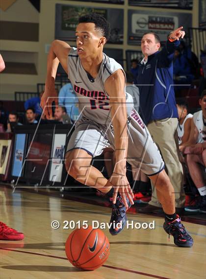 Thumbnail 1 in Dawson vs. Pinnacle (MaxPreps Holiday Classic) photogallery.