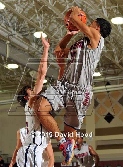 Thumbnail 3 in Dawson vs. Pinnacle (MaxPreps Holiday Classic) photogallery.