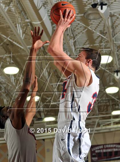 Thumbnail 3 in Dawson vs. Pinnacle (MaxPreps Holiday Classic) photogallery.