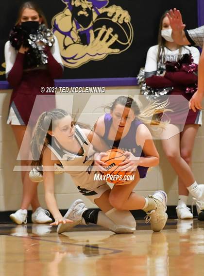 Thumbnail 2 in Berryville vs Morrilton (AAA 4A Regional First Round) photogallery.