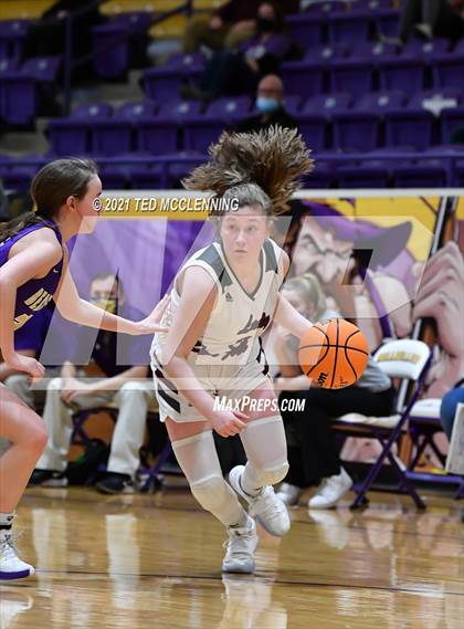 Thumbnail 1 in Berryville vs Morrilton (AAA 4A Regional First Round) photogallery.