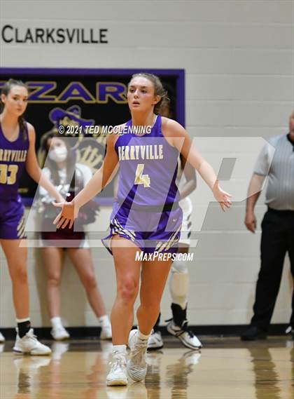 Thumbnail 1 in Berryville vs Morrilton (AAA 4A Regional First Round) photogallery.