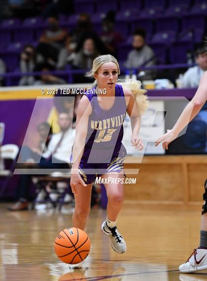 Thumbnail 1 in Berryville vs Morrilton (AAA 4A Regional First Round) photogallery.