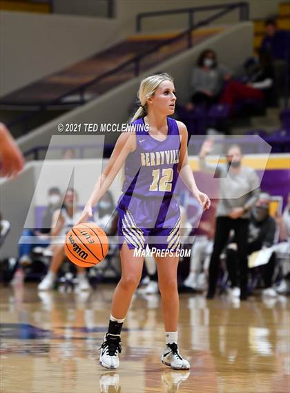 Thumbnail 1 in Berryville vs Morrilton (AAA 4A Regional First Round) photogallery.
