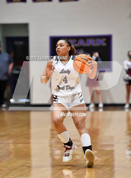 Thumbnail 2 in Berryville vs Morrilton (AAA 4A Regional First Round) photogallery.