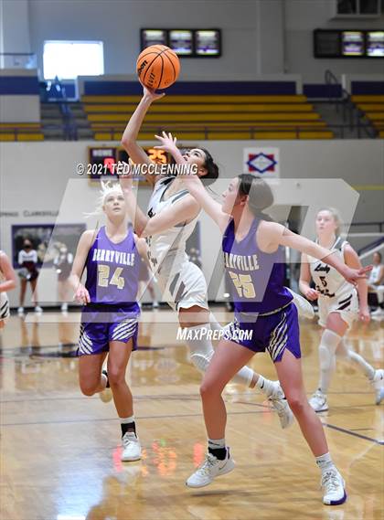 Thumbnail 1 in Berryville vs Morrilton (AAA 4A Regional First Round) photogallery.