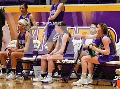 Thumbnail 1 in Berryville vs Morrilton (AAA 4A Regional First Round) photogallery.