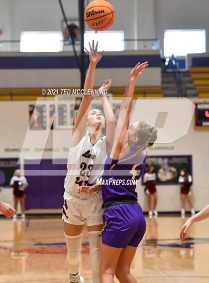 Thumbnail 2 in Berryville vs Morrilton (AAA 4A Regional First Round) photogallery.