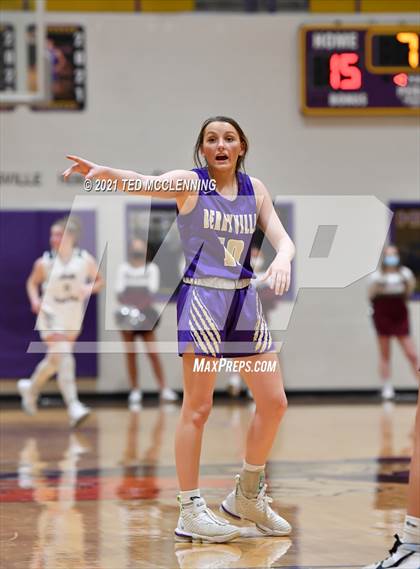 Thumbnail 2 in Berryville vs Morrilton (AAA 4A Regional First Round) photogallery.