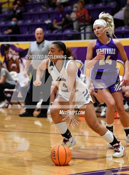 Thumbnail 3 in Berryville vs Morrilton (AAA 4A Regional First Round) photogallery.
