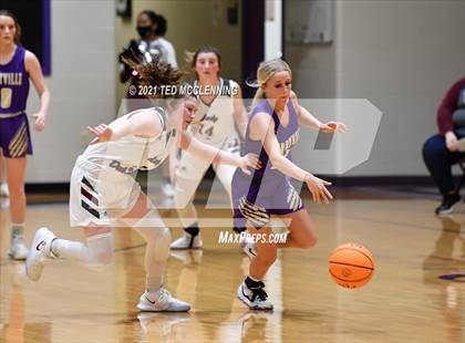 Thumbnail 3 in Berryville vs Morrilton (AAA 4A Regional First Round) photogallery.