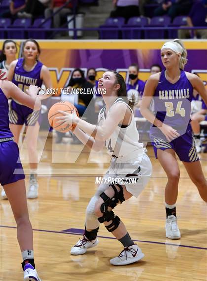 Thumbnail 3 in Berryville vs Morrilton (AAA 4A Regional First Round) photogallery.