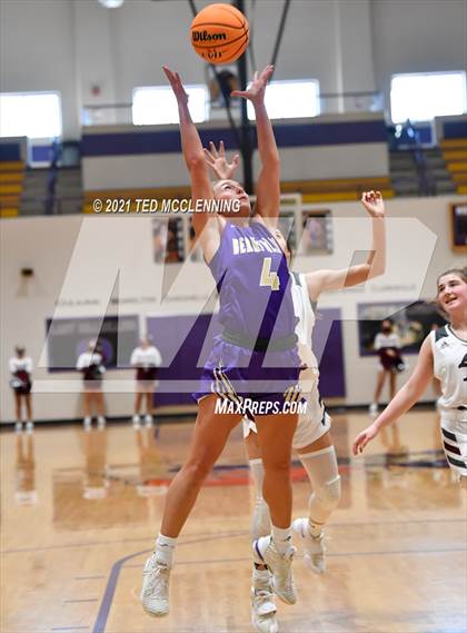 Thumbnail 3 in Berryville vs Morrilton (AAA 4A Regional First Round) photogallery.