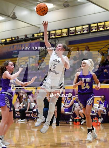 Thumbnail 1 in Berryville vs Morrilton (AAA 4A Regional First Round) photogallery.