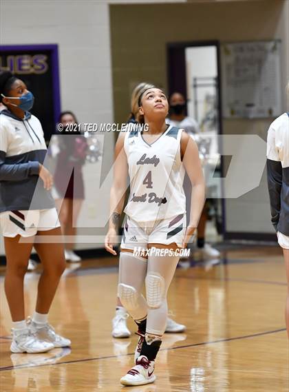 Thumbnail 2 in Berryville vs Morrilton (AAA 4A Regional First Round) photogallery.