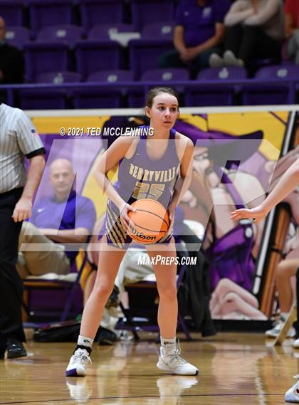 Thumbnail 2 in Berryville vs Morrilton (AAA 4A Regional First Round) photogallery.