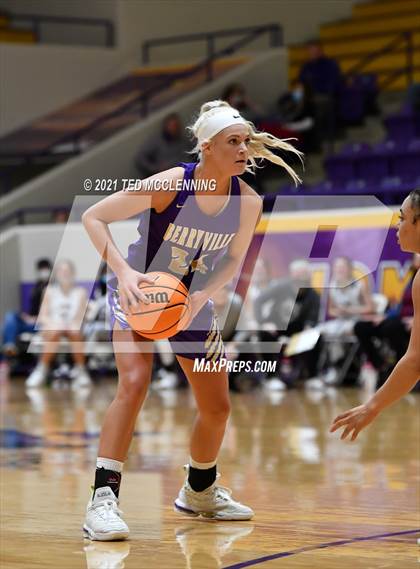 Thumbnail 3 in Berryville vs Morrilton (AAA 4A Regional First Round) photogallery.