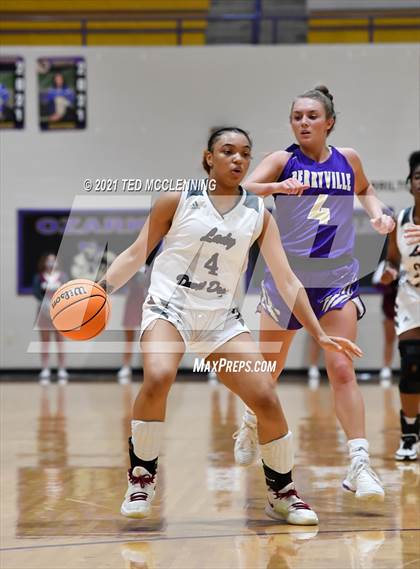 Thumbnail 1 in Berryville vs Morrilton (AAA 4A Regional First Round) photogallery.