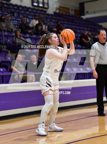 Thumbnail 1 in Berryville vs Morrilton (AAA 4A Regional First Round) photogallery.