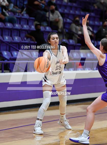 Thumbnail 1 in Berryville vs Morrilton (AAA 4A Regional First Round) photogallery.