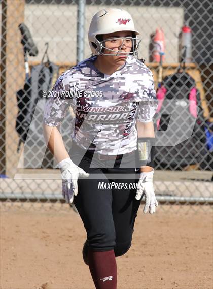 Thumbnail 2 in Glastonbury @ Windsor (Scrimmage) photogallery.