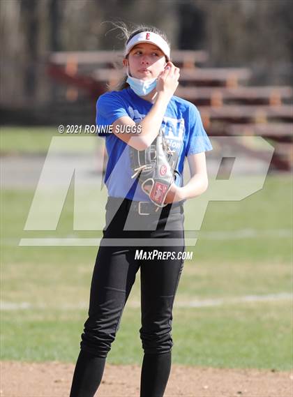 Thumbnail 2 in Glastonbury @ Windsor (Scrimmage) photogallery.