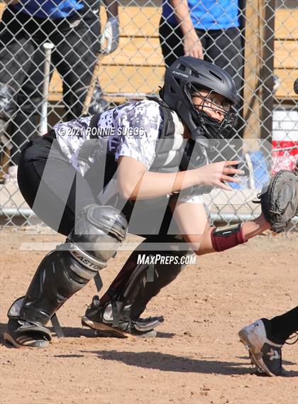 Thumbnail 2 in Glastonbury @ Windsor (Scrimmage) photogallery.