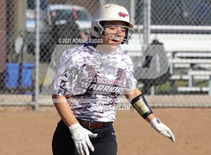 Thumbnail 1 in Glastonbury @ Windsor (Scrimmage) photogallery.