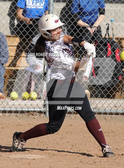 Thumbnail 3 in Glastonbury @ Windsor (Scrimmage) photogallery.