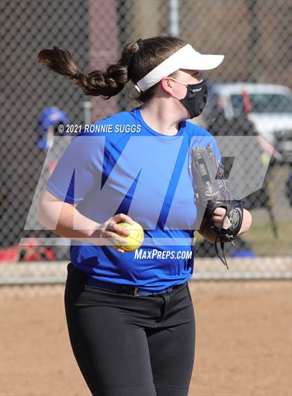 Thumbnail 3 in Glastonbury @ Windsor (Scrimmage) photogallery.
