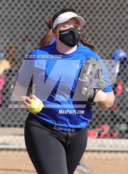 Thumbnail 2 in Glastonbury @ Windsor (Scrimmage) photogallery.